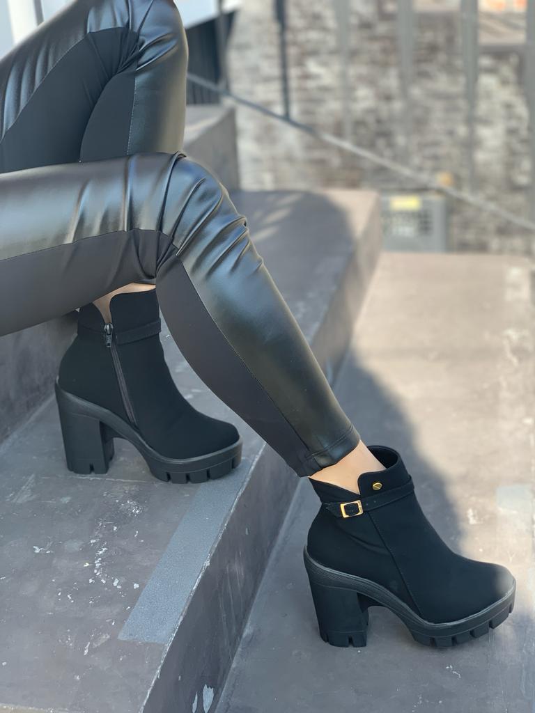 ✨👢 Colección Venecia 2025: Elegancia que Te Define 👠✨